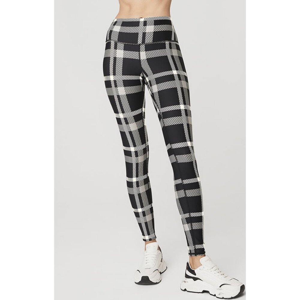 Alo High-Waist Airlift Magnified Plaid Leggings Black Ivory Hi-Rise Waisted Pant